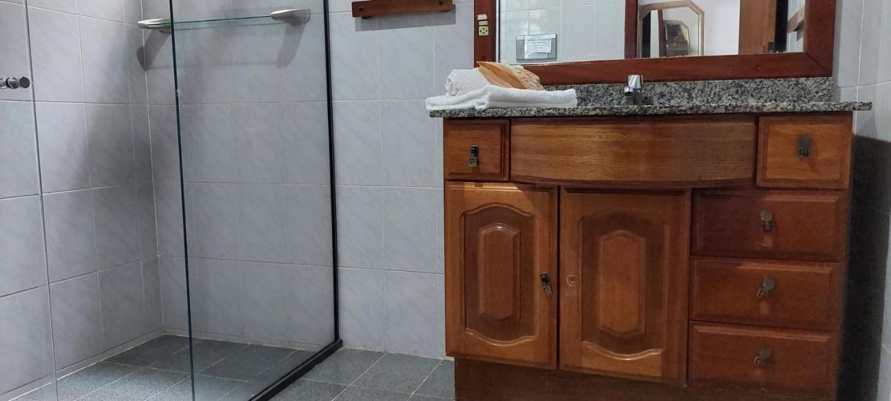 Family Room Bathroom,1356218138:JPEG